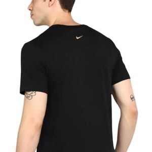 Nike Men’s Regular Fit T-Shirt